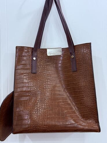 женский кошелек для документов: Классическая сумка, Michael Kors, Турция, Материал: Экокожа, Жёсткая конструкция, Съёмный кошелек, Женские, Б/у — 2