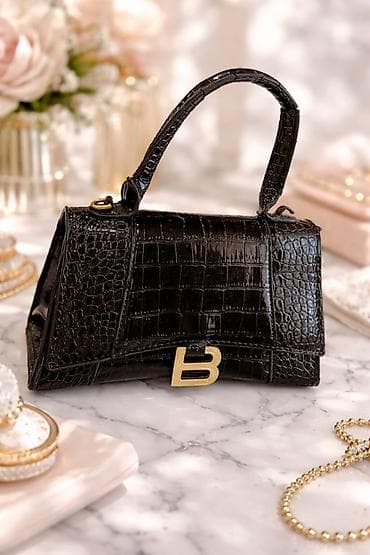 дорожные сумки бишкек: Классическая сумка, Balenciaga, Материал: Искусственная кожа, Застежка на магните, Женские, Новый — 1