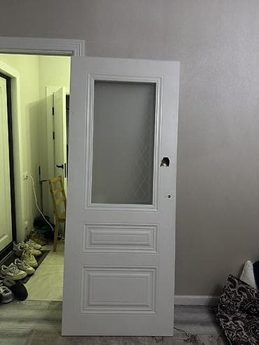 Межкомнатное полотно с остеклением, классический дизайн. - Цвет