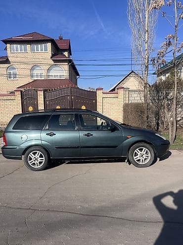 Ford Focus: 2003 г., 1.6 л, Механика, Бензин, Универсал