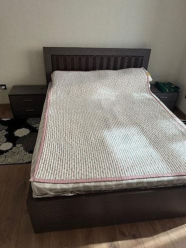 Спальный гарнитур в современном стиле, цвет темный дуб/венге. Состав