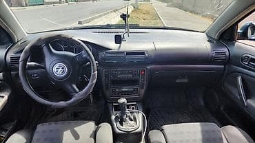 германская: Volkswagen Passat: 2002 г., 2 л, Механика, Бензин, Седан — 5