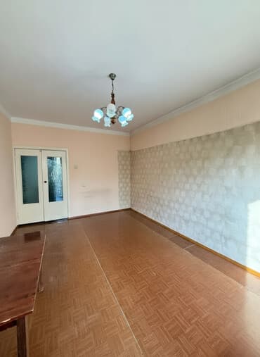 дом старый толчок: 2 комнаты, 54 м², 106 серия, 3 этаж, Старый ремонт — 1