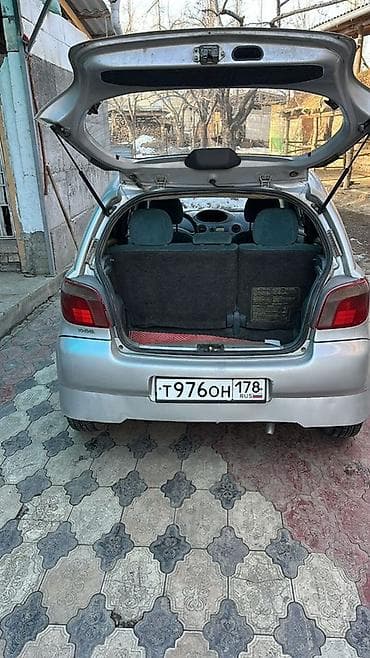 Продажа авто: Toyota Yaris: 1999 г., 1 л, Механика, Бензин, Хэтчбэк — 2