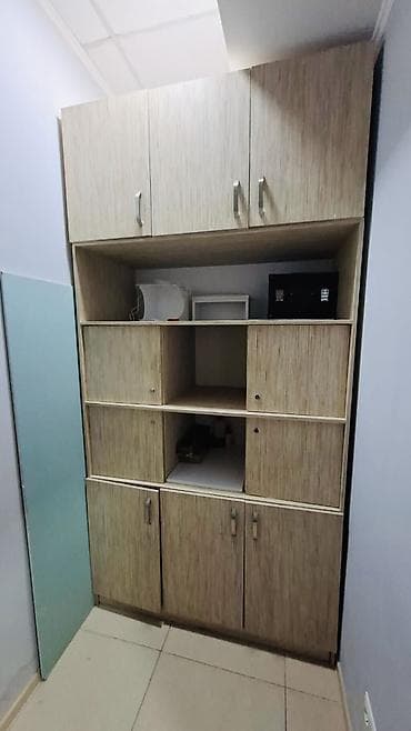 полки для маникюра: Мебели для салонов: Шкафы 20 000 Ресепшн 20 000 Массажный стол 5 000 — 6