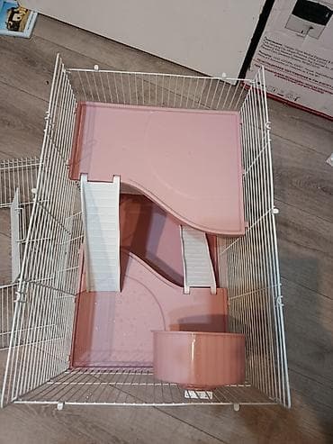 крысу: Продаем клетку почти новую, покупали для маленьких крысят. Удобная — 4