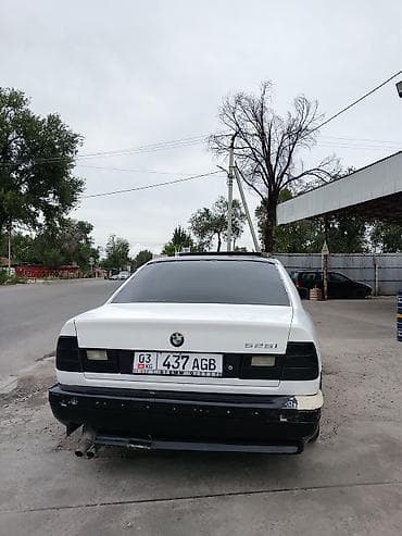 Транспорт: BMW 525: 1990 г., 2.5 л, Механика, Бензин, Седан — 1