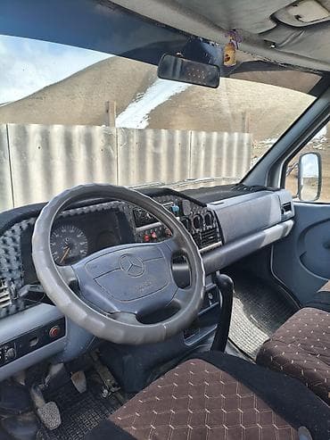 mercedes c220: Грузовик, Mercedes-Benz, Дубль, 4 т, Б/у — 3