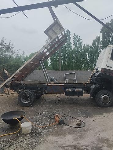 Унаа тетиктери: Борттук кузов Mercedes-Benz — 2