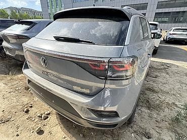 авто домик: Volkswagen T-Roc: 2026 г., 1.4 л, Робот, Бензин, Кроссовер — 4