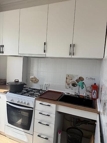 кольбаева: 3 комнаты, 58 м², 105 серия, 5 этаж, Евроремонт — 1