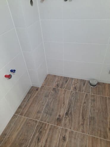 кислород для аквариума: Ванная комната с отделкой и сантехникой. - Стандартная акриловая — 2