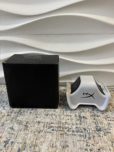 logitech 435: Продаю док станцию для геймпада Dualsanse Коробка зарядка в — 1