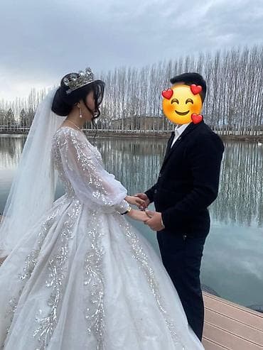 Үлпөт көйнөктөрү жана аксессуарлар: Свадебное платье принцесса с длинным шлейфом - Силуэт: пышный (ball — 5