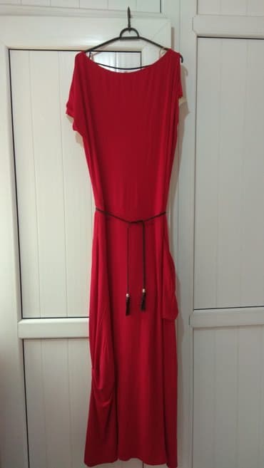 распродажа женских платьев больших размеров: Продаю новое черное платье, размер 44-46, Турция, цена 2500 сом — 3