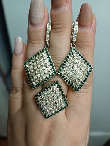 диадема ободок: Продаю набор шикарный и на подарок и в ношения его в идеальном — 1