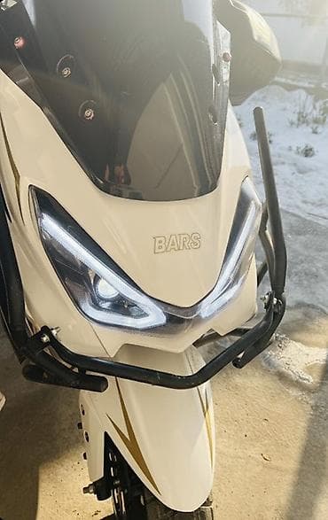 Скутер BARS, городской максискутер в белом цвете. Характеристики и at lalafo.kg Скутер BARS, городской максискутер в белом цвете. Характеристики и