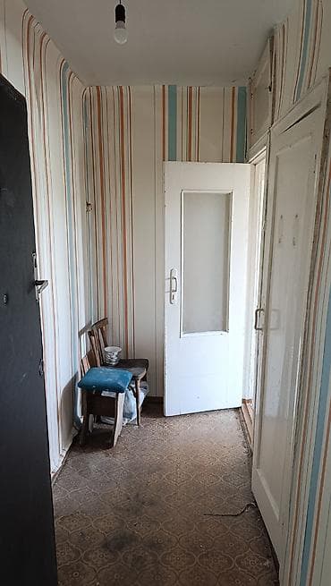 1 bedroom: 2 комнаты, 46 м², Хрущевка, 3 этаж, Старый ремонт — 1