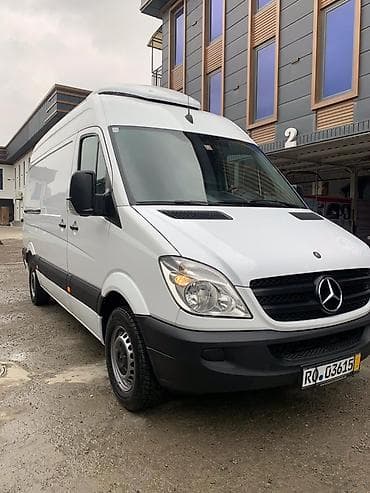 Легкий грузовик, Mercedes-Benz, 3 т, Б/у at lalafo.kg Легкий грузовик, Mercedes-Benz, 3 т, Б/у