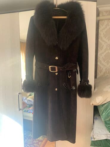 Спецодежда: Дубленка - пальто в хорошем состоянии одевала 4 раза цену — 1