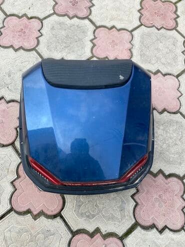 мото кофр: Мотокофр/верхний багажный ящик для мотоцикла или скутера. - Материал — 1