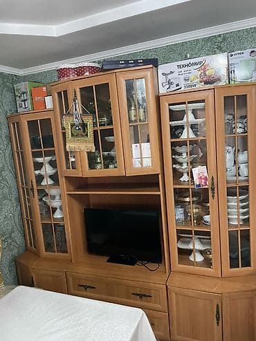 Стенка-шкаф, Тип стенки-шкафа: Горка, Для зала, Б/у, Особенности: С отделением под телевизор
