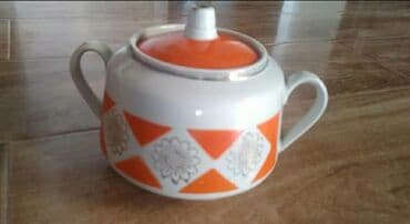 буфет буу: Цены разные: 1. Сахарница российская с крышкой 250 сом; 2. 3 шт — 2