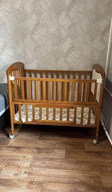 small table: Детская приставная кроватка, Б/у, С колесиками — 3