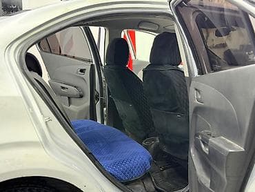 Транспорт: Chevrolet Aveo: 2012 г., 1.6 л, Механика, Бензин, Седан — 9