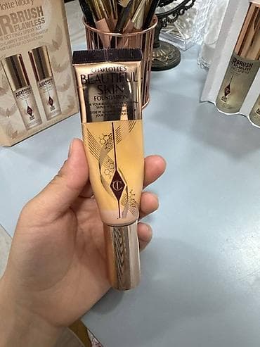 charlotte: Тоналка от Charlottes Beautiful Skin foundation Я использовала во — 1