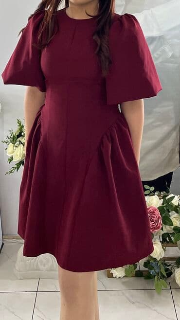 бордовое платье с кружевом: Вечерние платья — 1