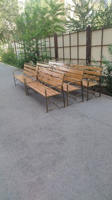 садовые мебели: Скамейка с навесом 15000сом скамейка с подлокотник 6500 — 8