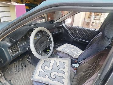 Audi 80: 1992 г., 2 л, Механика, Бензин, Седан