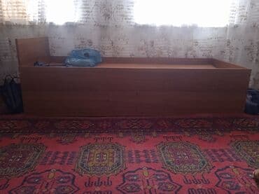 Комплектующие для мебели: Продажа кровати без матраса в хорошем состоянии размер 1800*700 — 1