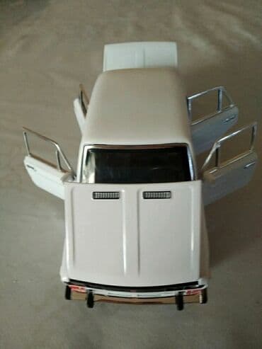 турецкая модель платья: Копия данной модельки. Масштаб 1/24. Новая. Имеется упаковочная — 18