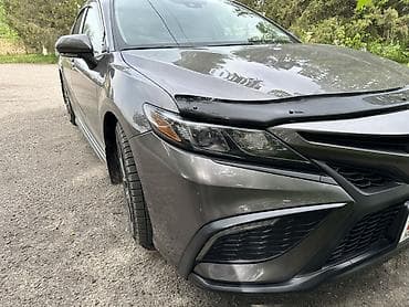 Toyota Camry: 2024 г., 2.5 л, Бензин, Седан