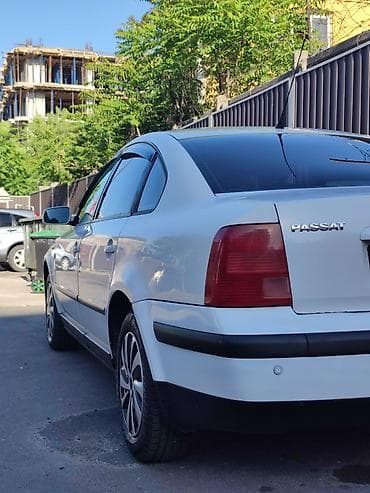 Volkswagen Passat: 1997 г., 1.6 л, Автомат, Бензин, Седан — 2