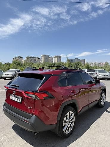 Транспорт: Toyota RAV4: 2022 г., 2.5 л, Автомат, Бензин, Кроссовер — 6
