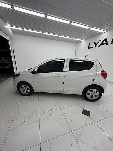 Продажа авто: Chevrolet Spark: 2019 г., 1 л, Автомат, Бензин, Хэтчбэк — 4