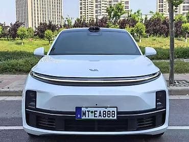 Lixiang L7: 2024 г., 1.5 л, Автомат, Гибрид, Внедорожник — 2