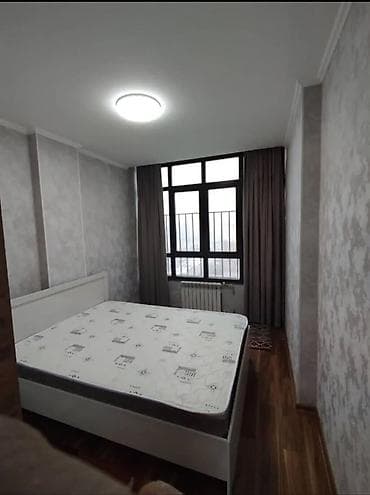 osh flat: Сдается Просторная квартира с аккуратным современным интерьером. В — 4
