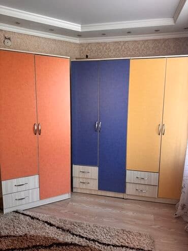 подростковая мебель на заказ: Детский/подростковый гарнитур мебели в ярких цветах (оранжевый, синий — 2