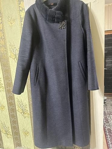 Плащи: Женское зимнее пальто, темно‑серый/графитовый цвет. Прямой силуэт — 1