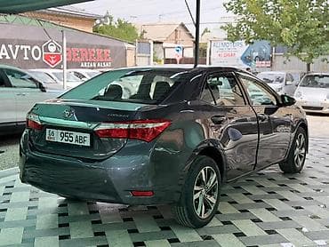 Toyota Corolla: 2014 г., 1.6 л, Автомат, Бензин, Седан