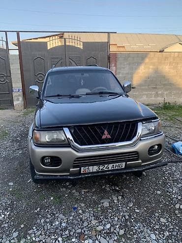 rav 4 2016: Mitsubishi Pajero Sport: 2001 г., 3 л, Автомат, Бензин, Внедорожник — 2