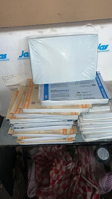 теплые вещи: Переносной мини холодильник Внутри хладогены Держит минимум двое — 8