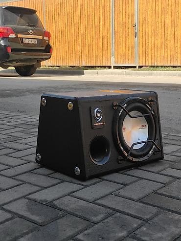 game stick: Активный автомобильный сабвуфер в корпусе - Мощность: до 1100 W (Max — 3