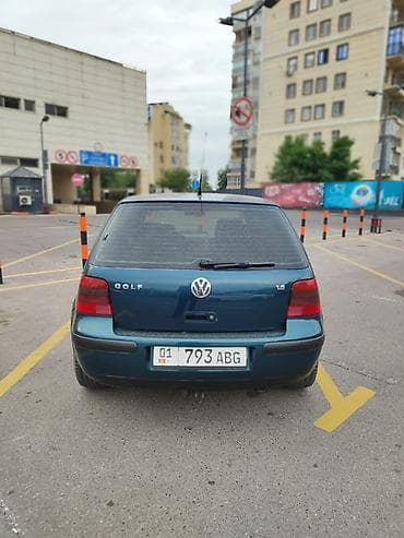 Продажа авто: Volkswagen Golf: 2002 г., 2 л, Автомат, Бензин, Хэтчбэк — 7