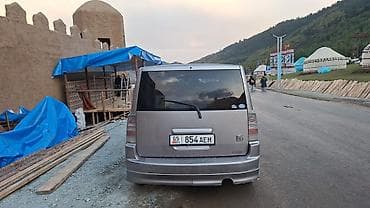 devo tiko: Toyota bB: 2005 г., 1.5 л, Автомат, Бензин, Хэтчбэк — 2