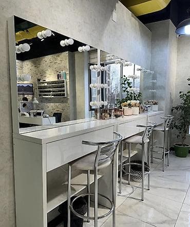 coffee table: Туалетный столик, Б/у, Со шкафом, цвет - Белый, Другой материал — 3